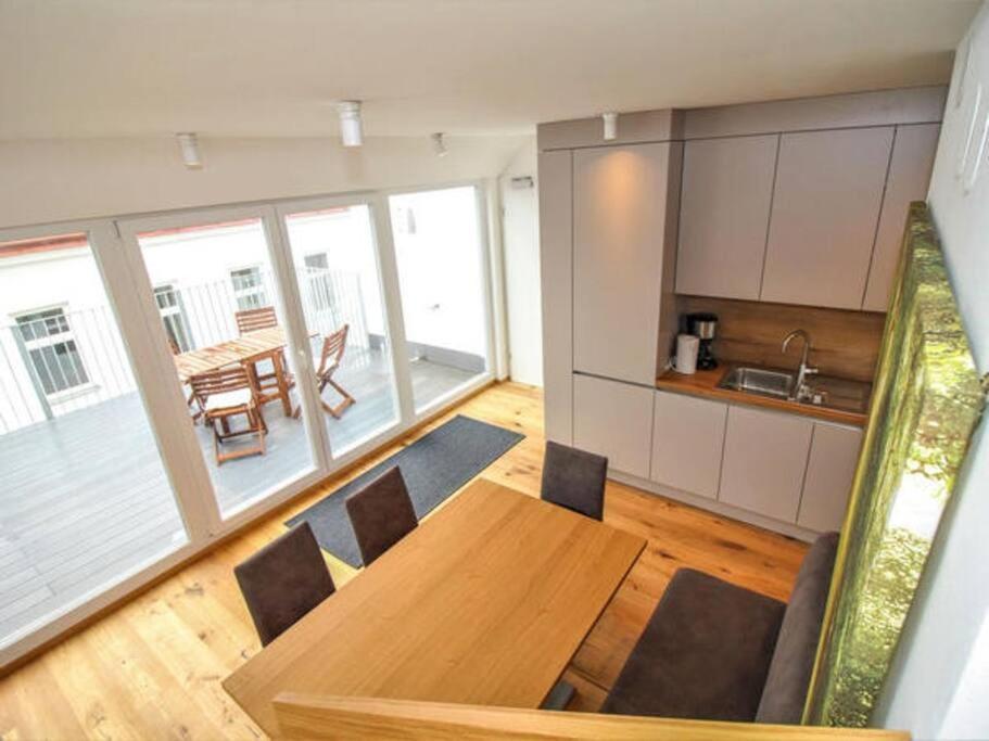 Luxury 2-Floor Rooftop Apartment With Terrace In The City Center Вена Экстерьер фото